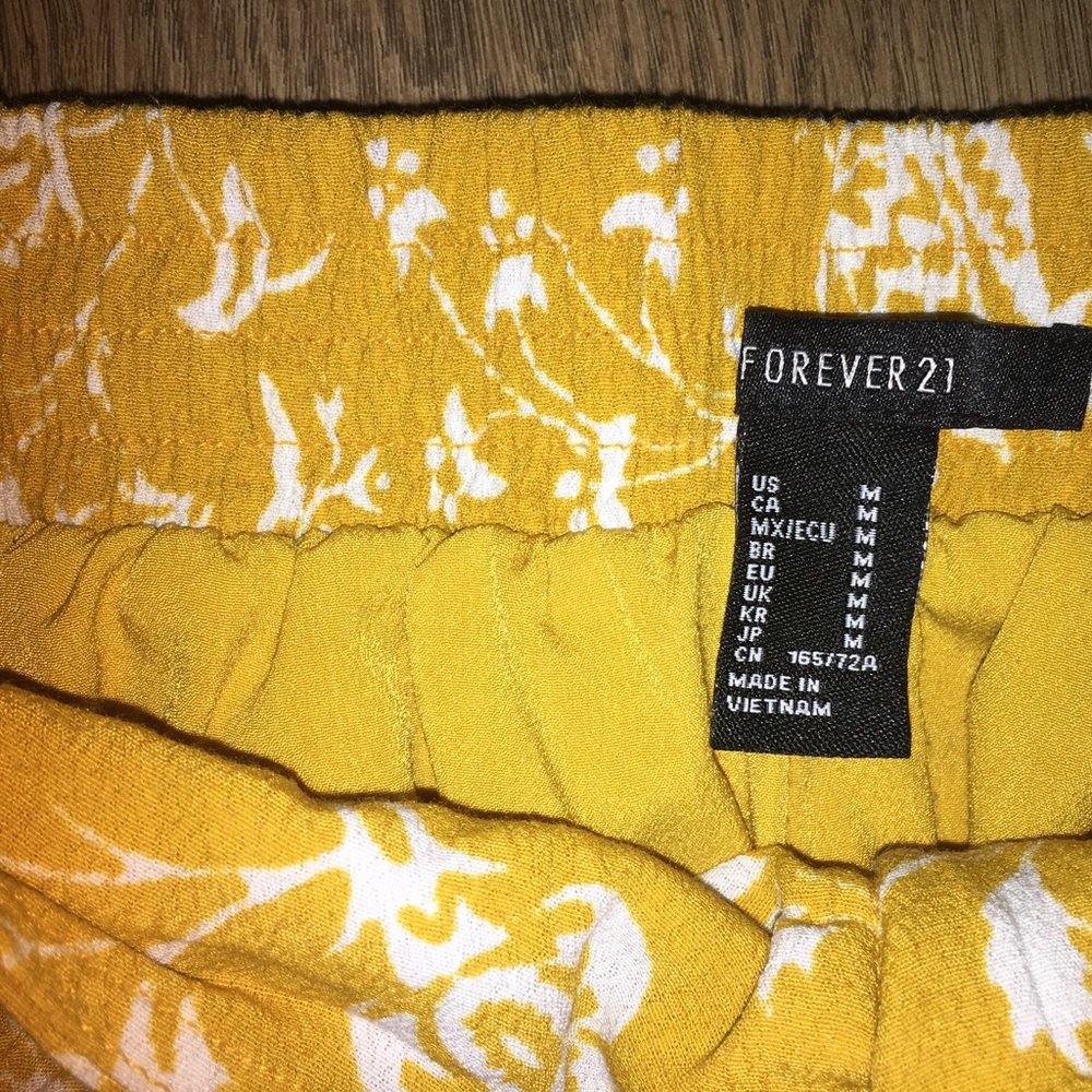4 for $20/Yellow Floral forever 21 skirt - Picture 2 of 11